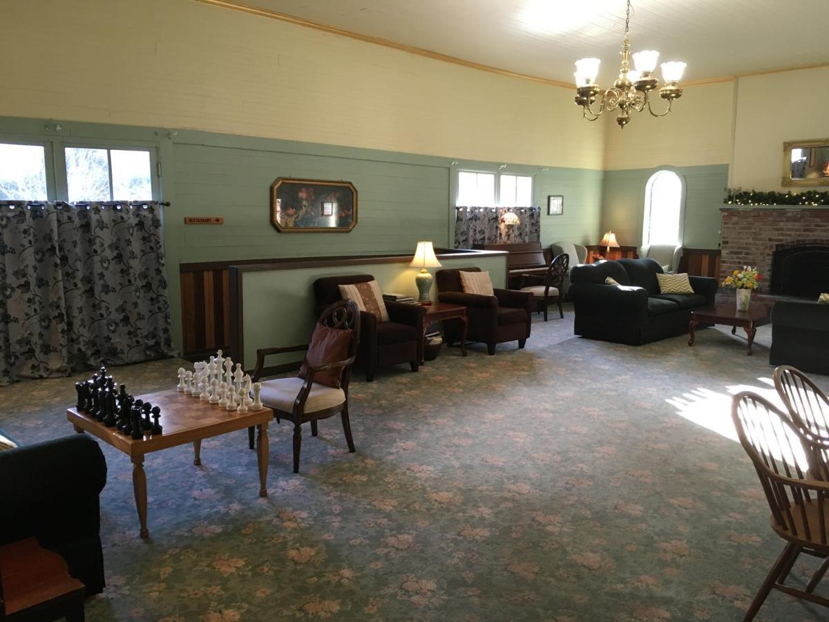 Alexander'S Lodge Ashford Extérieur photo
